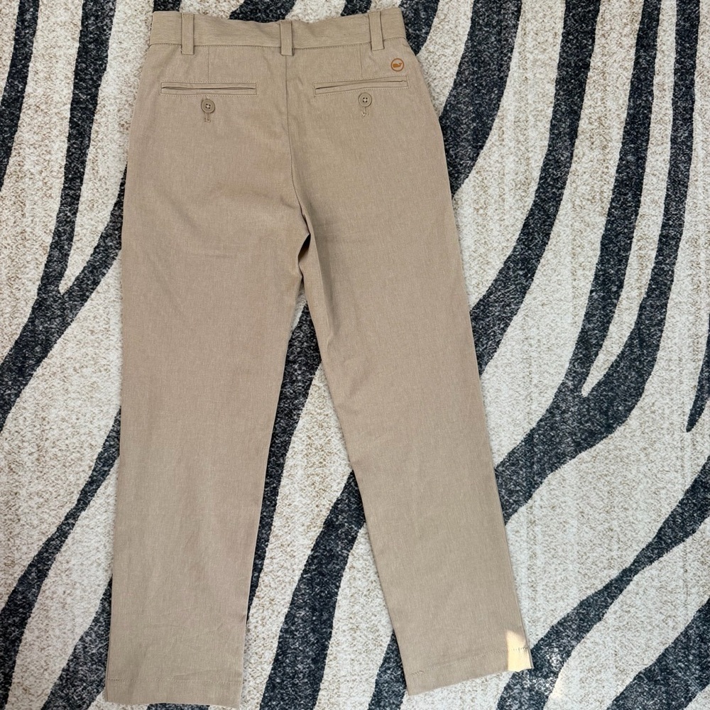 NWOT Vineyard Vines Boy's Breaker Pant Size 8 Khaki Adjustable Waist - Picture 3 of 3